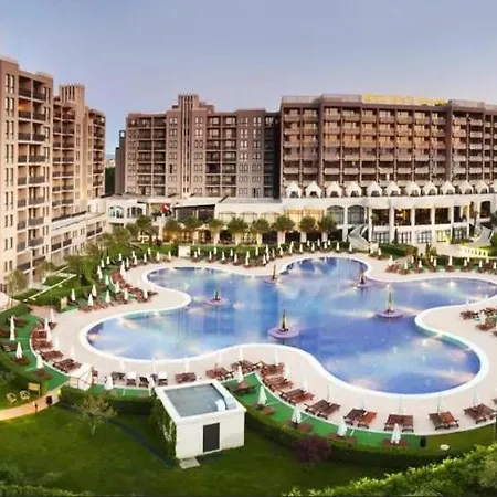 квартира- студия в отеле Royal Beach *