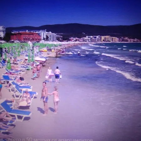 квартира- студия в отеле Royal Beach Apartment *